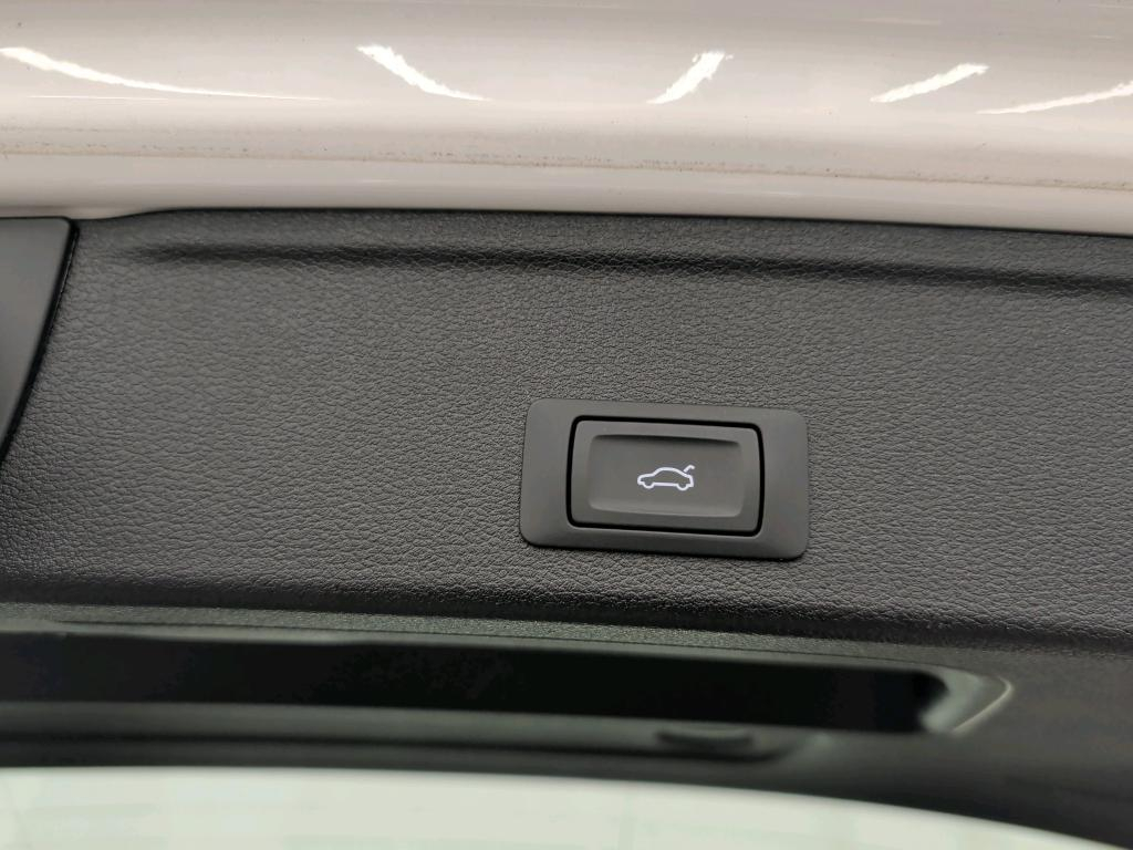 Audi A4 40 Tfsi S Line S Tronic Quattro
